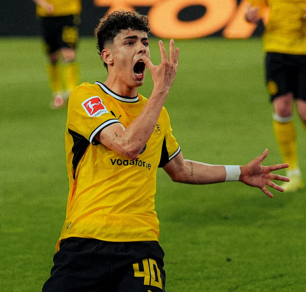 Borussia Dortmund 26/27 Local Vers. Jugador