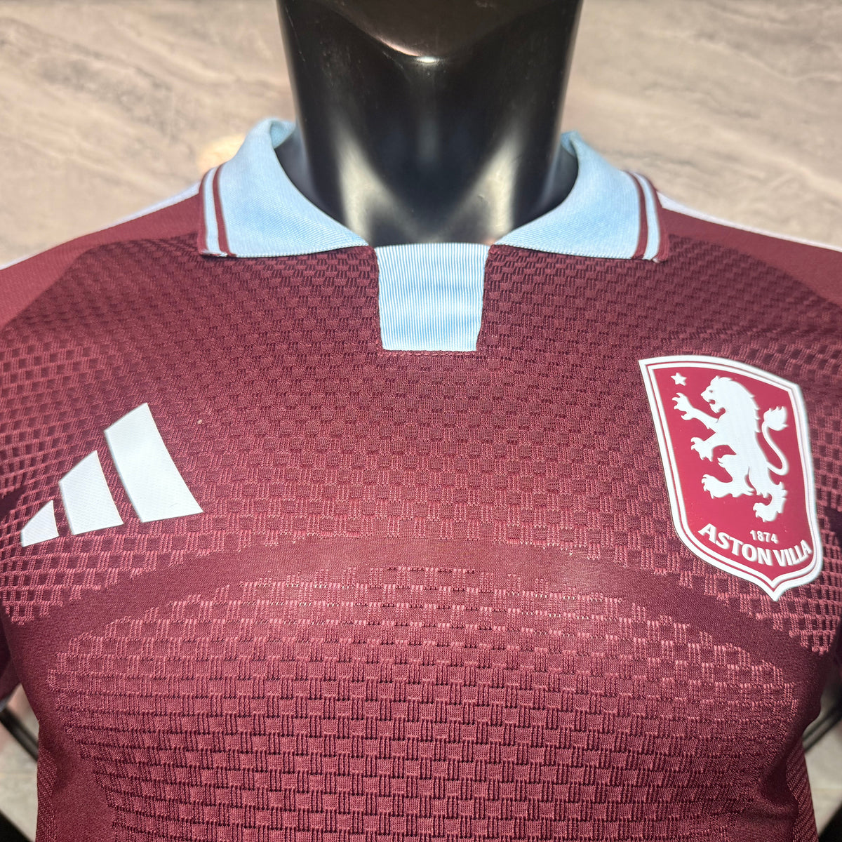 Aston Villa 26/27 Local Vers. Jugador